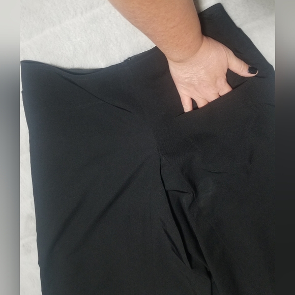 La Mode Est A Vous Black Gaucho/Culottes Wide leg Size US 30 or EU 40 - Picture 5 of 6